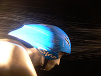 Bike helmet with bubble flow viz